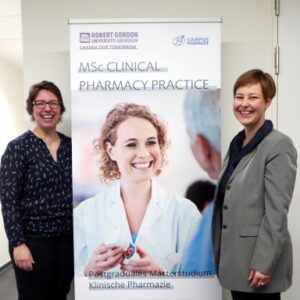 Anita Weidman, RGU und Dorothee Dartsch, Campus Pharmazie bei einer Info-Veranstaltung zum Master